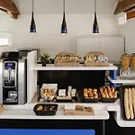 Ibis Budget Centre 2*