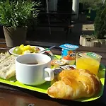 Ibis Budget Centre 2*