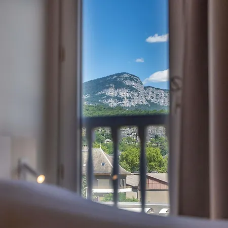 Ibis Budget Centre 2*
