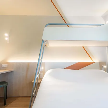 Ibis Budget Centre 2*