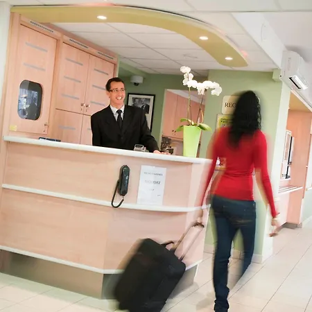 Ibis Budget Centre 2*