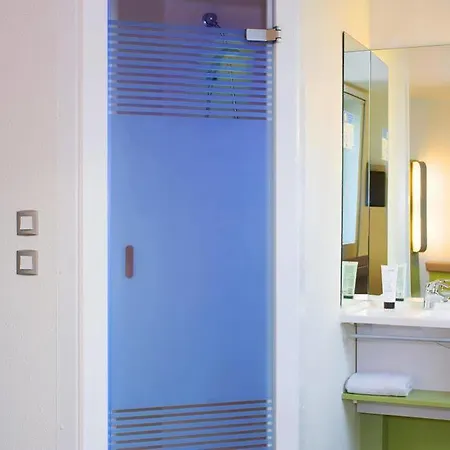 Ibis Budget Centre 2*